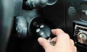 Amber Locksmith Store Fort Myers, FL 239-471-3491 - Keys-locked-in-car