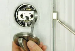Amber Locksmith Store Fort Myers, FL 239-471-3491 - Lock-replace